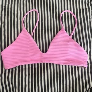 Napali top in dual ribbed sweet pea NWOT